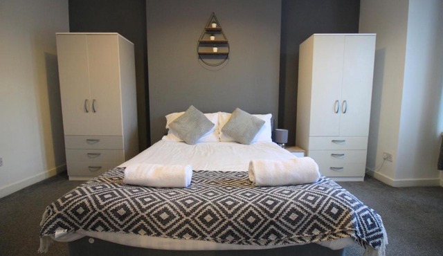 Windsor Apartment - Long Stay Savings - Business - Free Parking