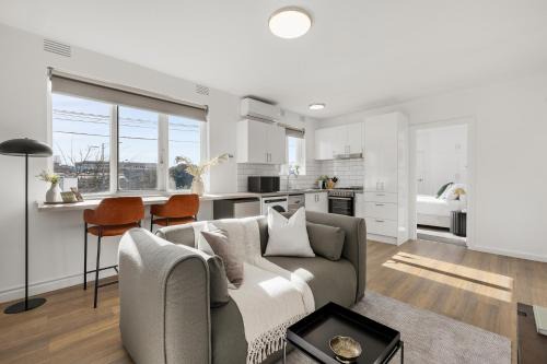 Windsor Apartments by Urban Rest