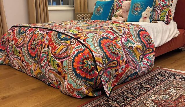 Windsor Castle panoramic views. Stay in the heart of Royal history