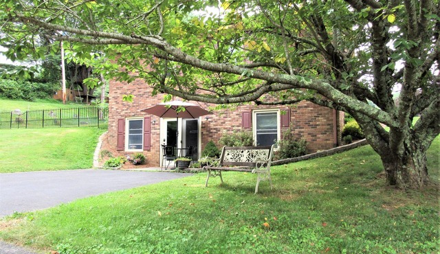 Windsor Heights Guest Suite