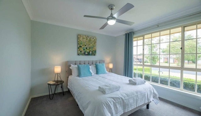 Windsor - Large Entertaining Area, Family Retreat