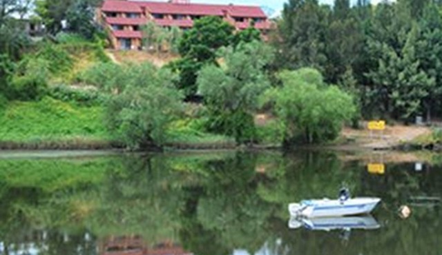 Windsor Riverview Inn