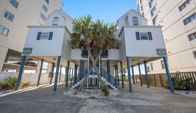 Windy C "B": Oceanfront Windy Hill Beach House