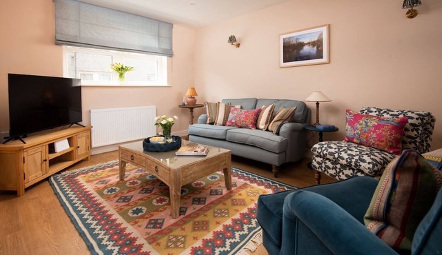 Windy Cottage in Coldstream, Scottish Borders - sleeping 4 guests in 2 bedrooms