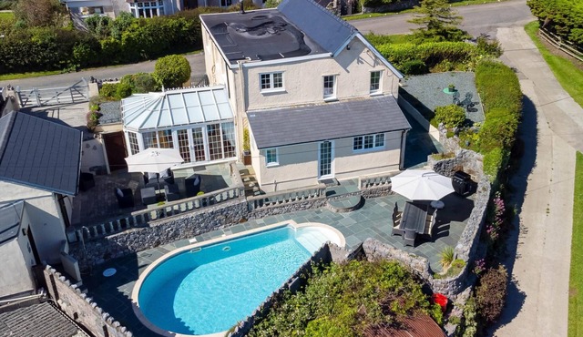 Windy Ridge - 5 Bedroom Holiday Home - Oxwich