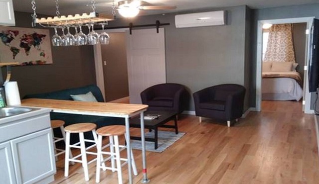 Wine Alley West Suite