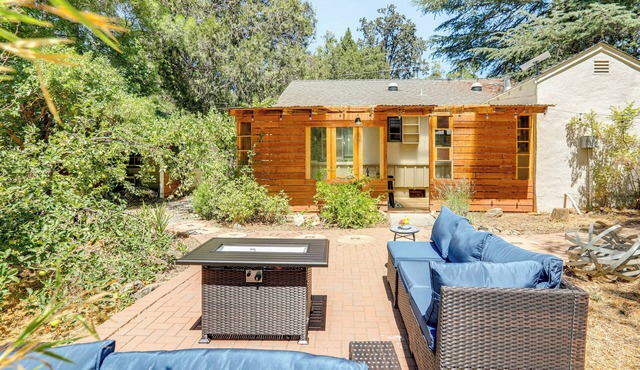 Wine Country Cottage in Historic Fiddletown!