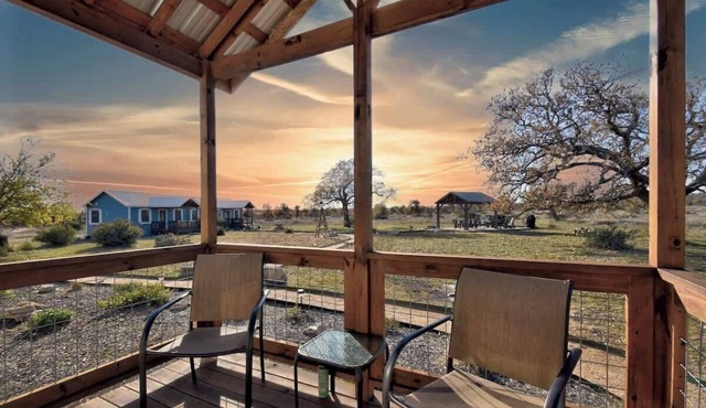 Wine Country Cottage With Scenic Hill Country Views