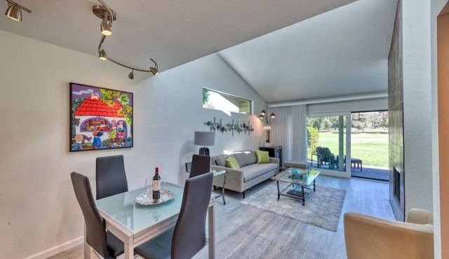 Wine Country Fun Awaits! 2BR Condo@Silverado Resort-ScenicViews, Pool, No Stairs