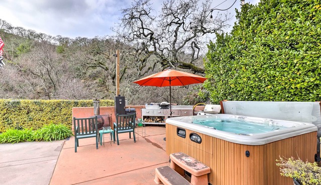 Wine Country Retreat at Private Creekside House!