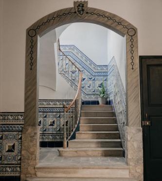 Wine Country stay at Ca Escoda between Montsant and Priorat on the Ebro Riverside