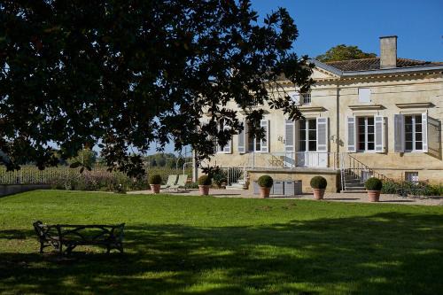 Wine Estate with Private Pool, Near River, Saint-Émilion