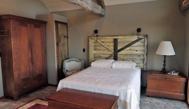 Wine Haus: charming cottage with breathtaking views of the Missouri River!