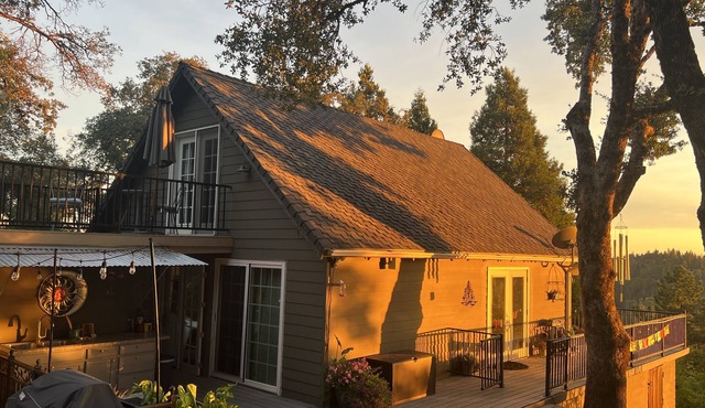 Wine Tasting, Rafting & Hiking Retreat With Canyon Views