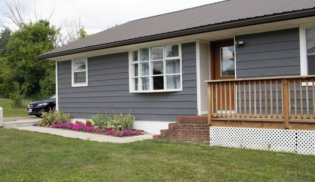 Wine Trail Central-3 BDR Lodge