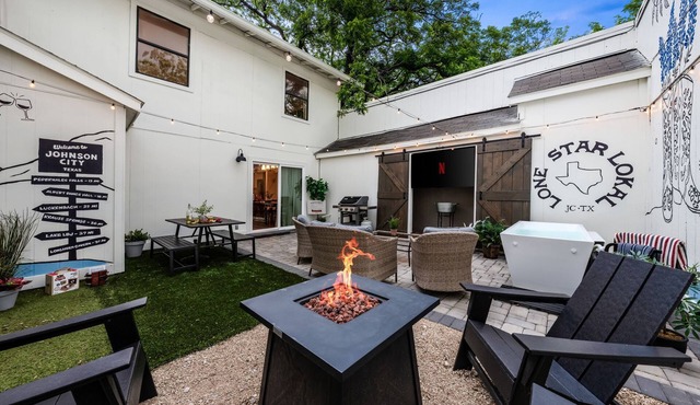 Wine Trail Retreat w/Fire Pit, Cold Plunge, Grill, Walk to Downtown JC!