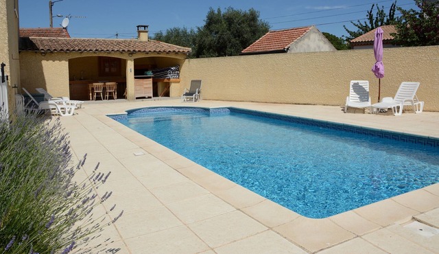 Winegrowers House with Pool in Languedocienne Village surrounded by vineyards