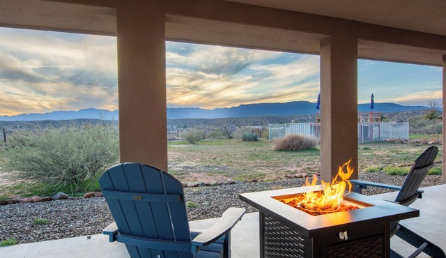 Winery Bungalow Near Sedona Private Hot Tub Views