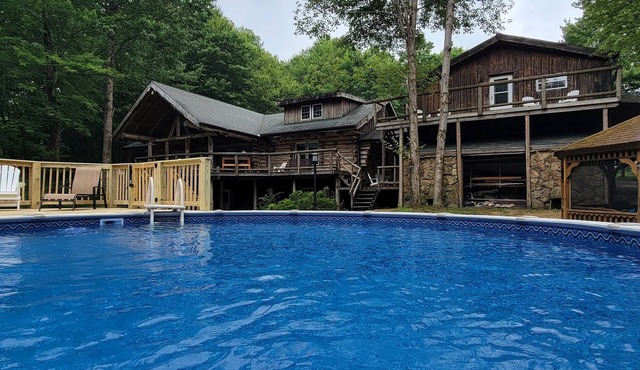 Wingard Lodge - Spacious Cabin Ideal for Celebrations.