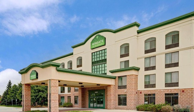 Wingate by Wyndham Fargo