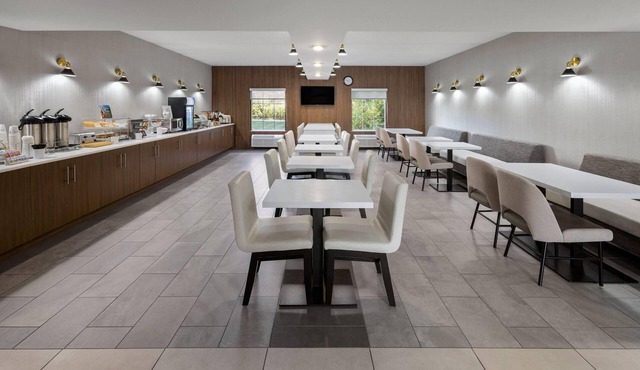 Wingate by Wyndham Grove City