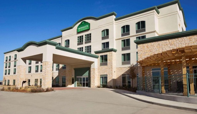 Wingate by Wyndham Seminole