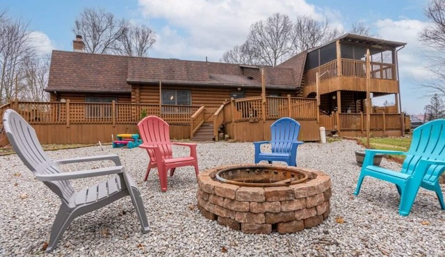 WinklerWald- 6 BR family retreat