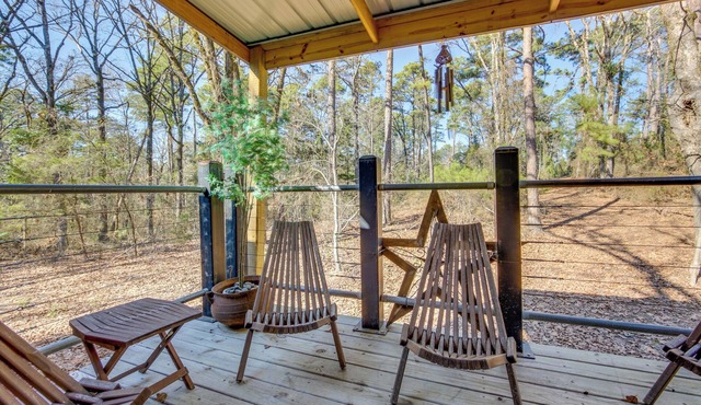 Winnsboro Tiny House w/Trails, Yard Games & More!