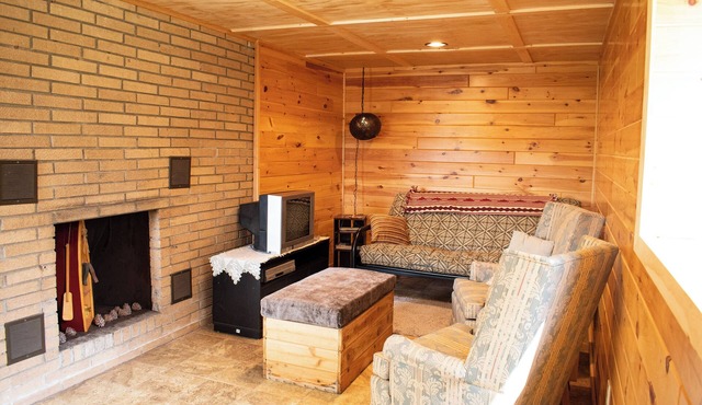 Winter Cabin close to trails easy lake access by Bigfork, Hibbing, Grand Rapids
