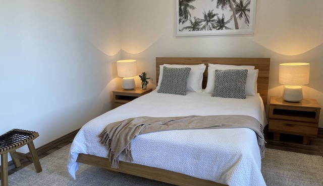 WINTER DEAL 3 NIGHTS PAY FOR 2 - Luxe stay with beach, cafes, gyms, bars and pub