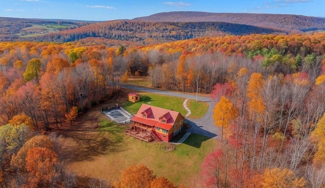 Winter Escape-6BR Cabin|HotTub, Mountain Views|Near DCL