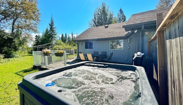 Winter Getaway-1.5hr frm Toronto-Hottub-Firepit-BBQ