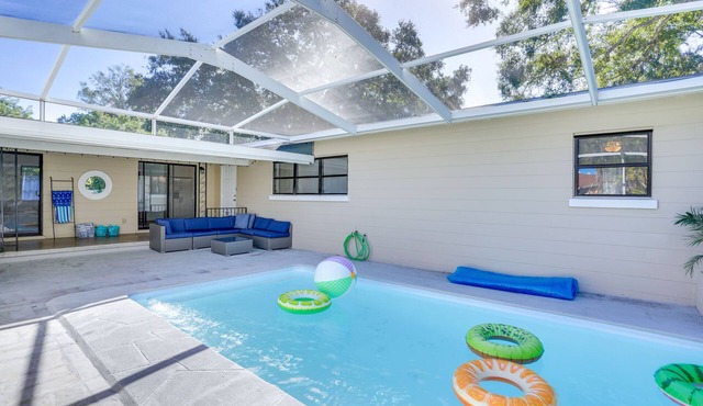 Winter Haven Home w/Pool Near Legoland!