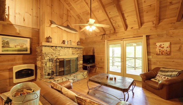 Winter Hiking + Hot Tub Soaks! Marion Mtn Cabin
