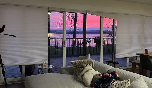 *Winter Long Term Rental* - Secluded Waterfront Bliss