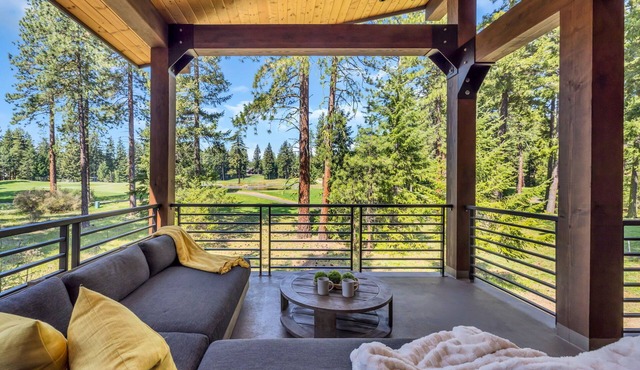 Winter Magic+Views w/Lasting Family Memories | 1PM Check In/Out