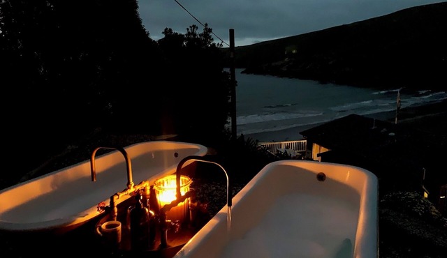 Winter Retreat Overlooking Taylor’s Mistake - Christchurch