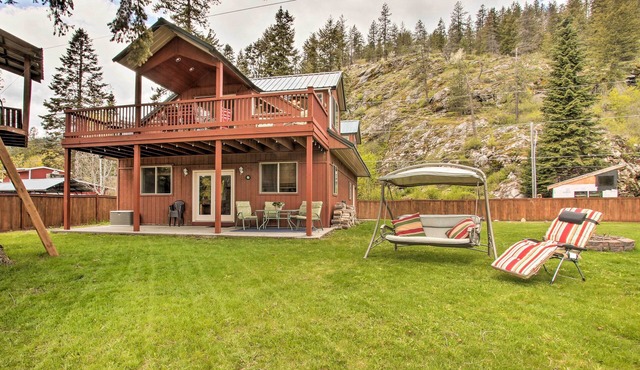 Winter/Summer Twin Lakes Retreat Near Skiing!