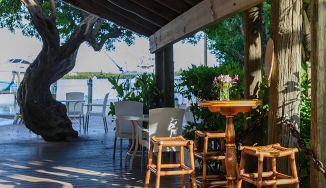 WINTER WEEK - KEY WEST - 2 Bedroom 2 Bathrooms Sleeps 6