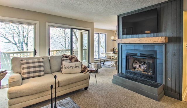 Wintergreen Resort Condo: Walk to Ski Lift!