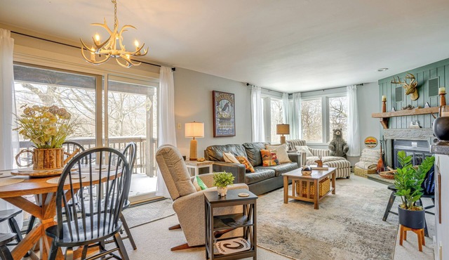 Wintergreen Resort Condo: Deck & Golf Course Views