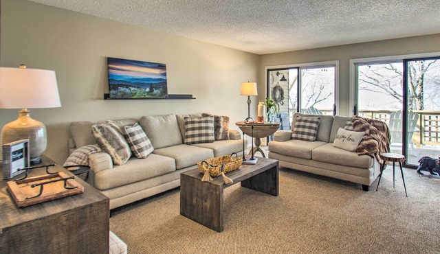 Wintergreen Resort Condo: Walk to Ski Lift!