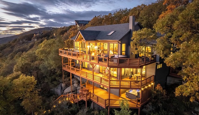 Wintergreen Luxury, Best Views in VA!