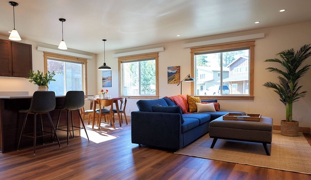 Winthrop Trailside Getaway 2 - A cozy trailside retreat in the Methow Valley.