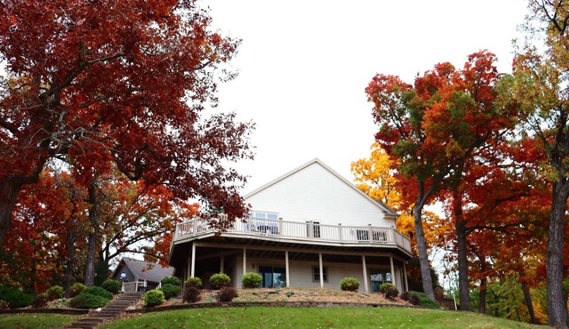 Wisconsin lake living does not get any better than this!