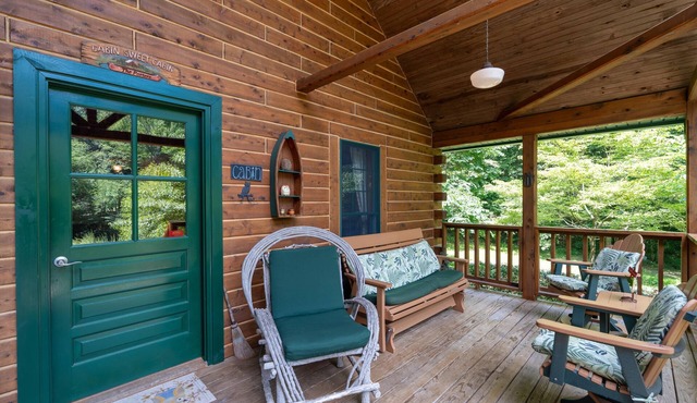 Wise Old Owl Cabin 5Star Family Fantastic Nov avail Polar Exp Train French Lickn