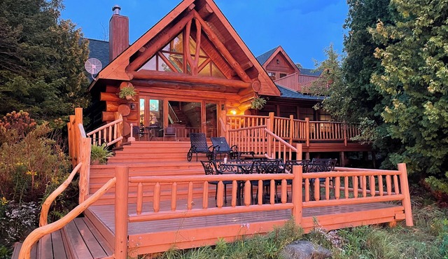Wishbone Retreat. Waterfront. Lion's Head. 6-Bedroom Custom Log Home