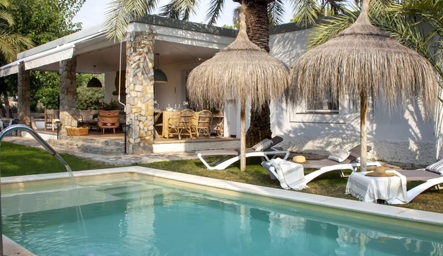 Wishome-Mother's Day in beautiful villa in Alicante with swimming pool at 2h train Madrid