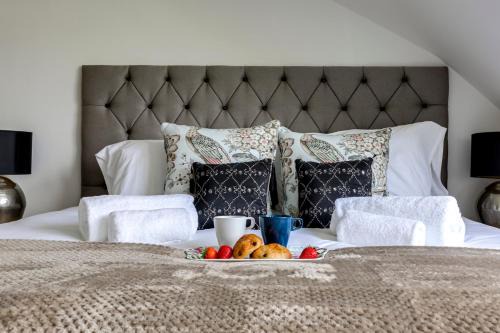 Wisteria Apt Spacious 3BR & Balcony