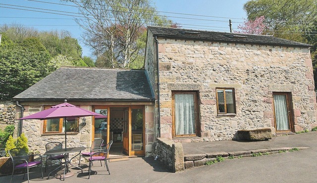 Wisteria Cottage - E5387